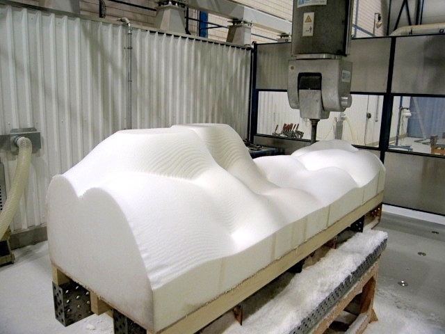 Foam cnc-milling,<br>first pass